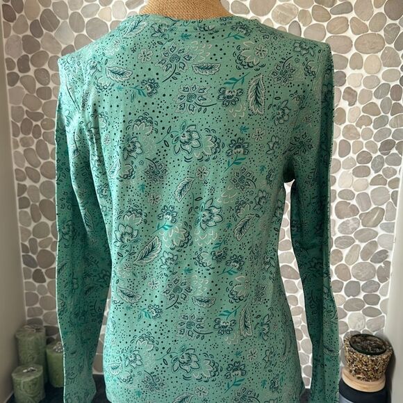 NWT Laura Scott long sleeve green patterned crewneck tee - size M - Picture 5 of 8